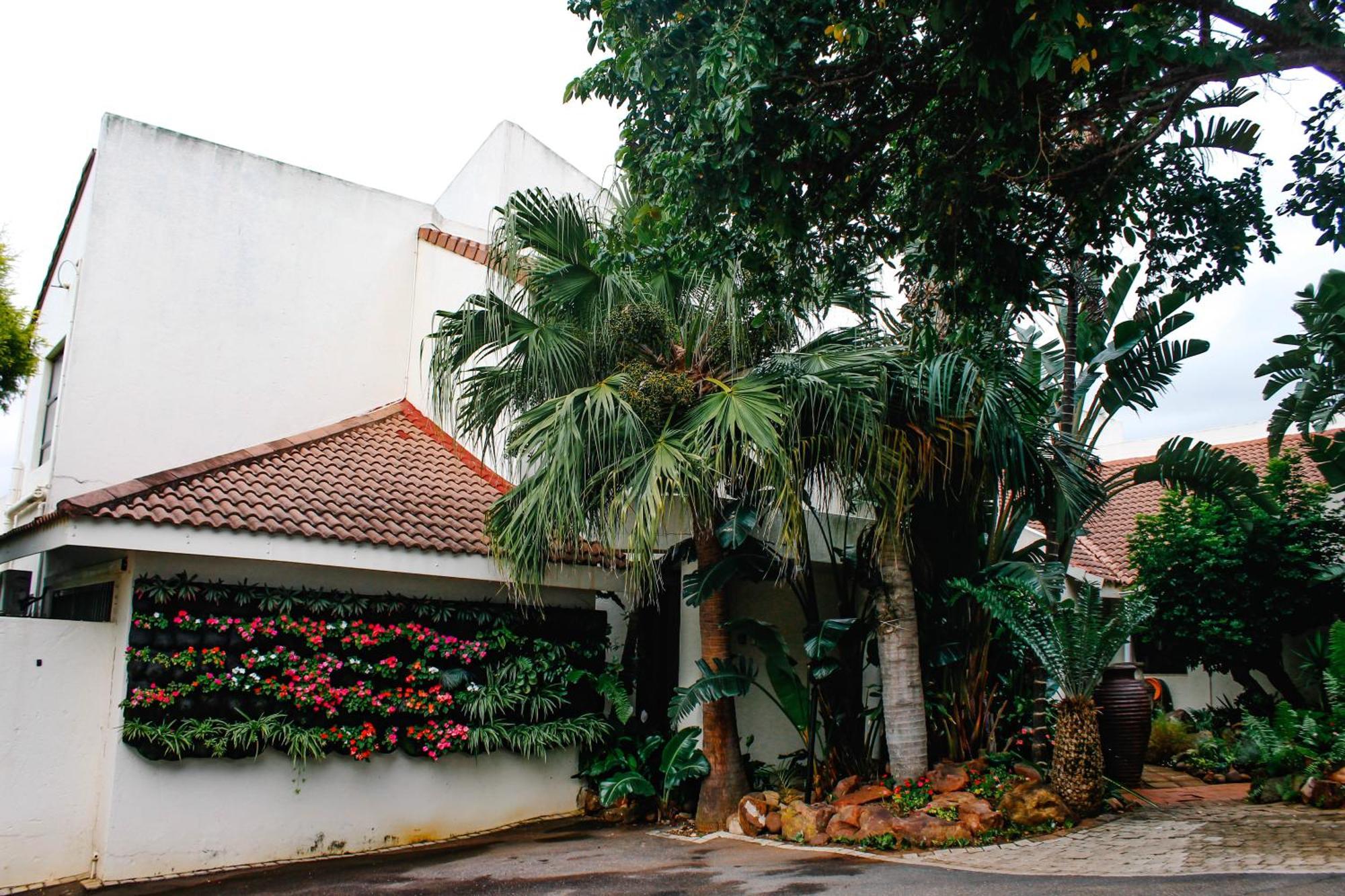 La Dolce Vita Umhlanga Guesthouse Дурбан Екстер'єр фото